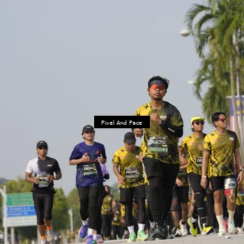 Runner Photo 6523443
