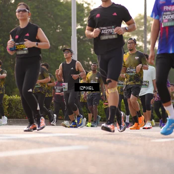 Runner Photo 6523451