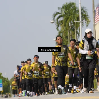 Runner Photo 6523490