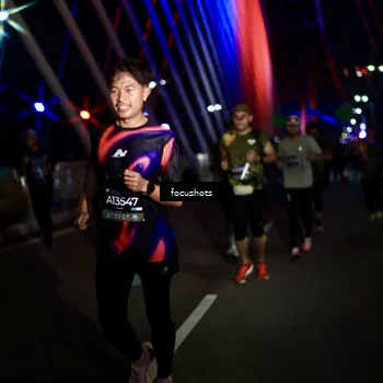 Runner Photo 6523493