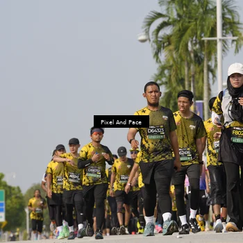 Runner Photo 6523504