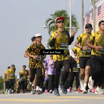 Runner Photo 6523549