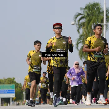 Runner Photo 6523550