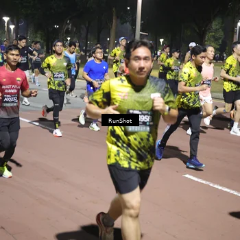 Runner Photo 6523553