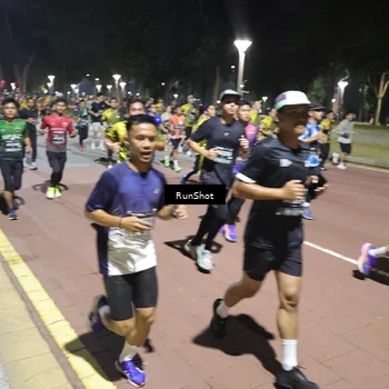 Runner Photo 6523631