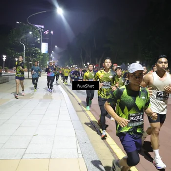 Runner Photo 6523750