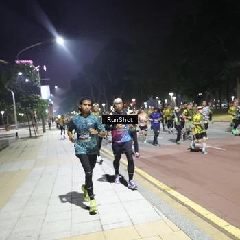 Runner Photo 6523824