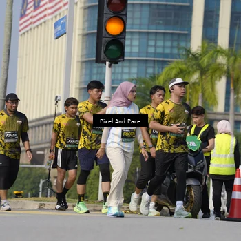 Runner Photo 6524022