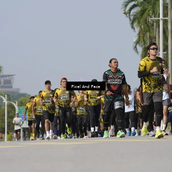 Runner Photo 6524023