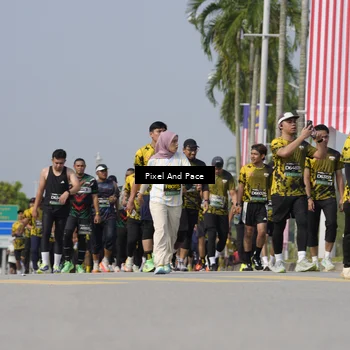 Runner Photo 6524058