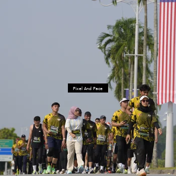 Runner Photo 6524062