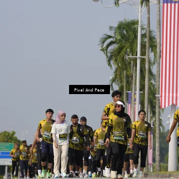 Runner Photo 6524084