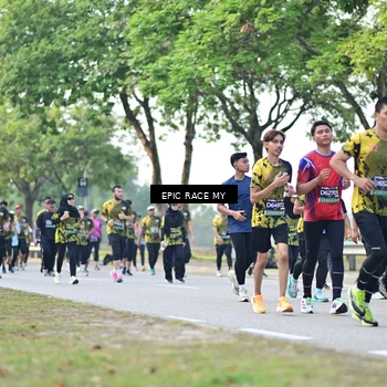 Runner Photo 6524086