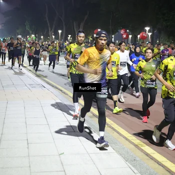 Runner Photo 6524088