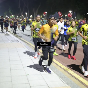 Runner Photo 6524091