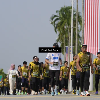 Runner Photo 6524113