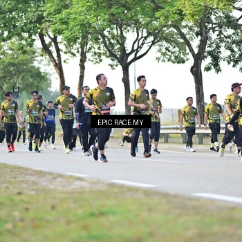 Runner Photo 6524117