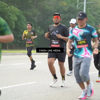 Runner Photo 6524136