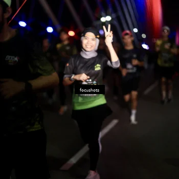 Runner Photo 6524140
