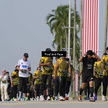 Runner Photo 6524143