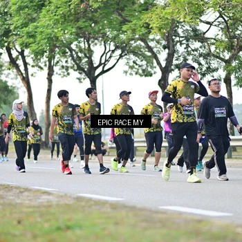 Runner Photo 6524172