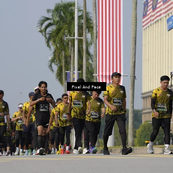 Runner Photo 6524218