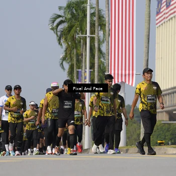 Runner Photo 6524221