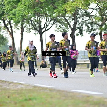Runner Photo 6524223