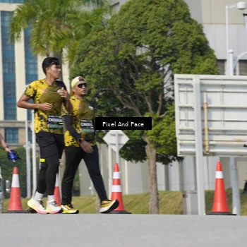 Runner Photo 6524231