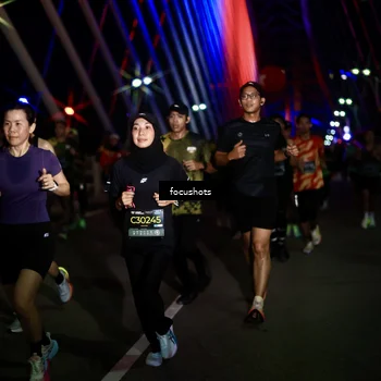 Runner Photo 6524248
