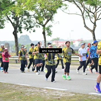 Runner Photo 6524265