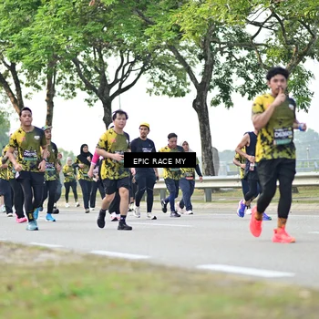 Runner Photo 6524272