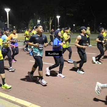 Runner Photo 6524311