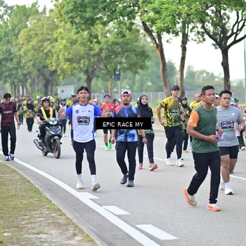Runner Photo 6524320