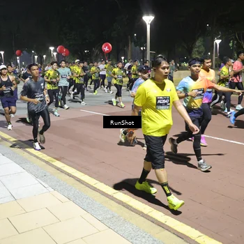 Runner Photo 6524330