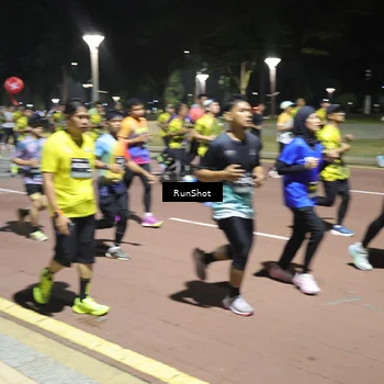 Runner Photo 6524331