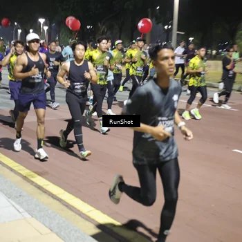 Runner Photo 6524359