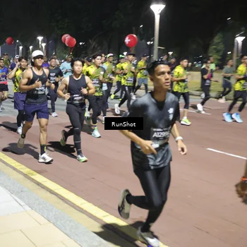 Runner Photo 6524392
