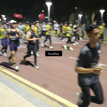 Runner Photo 6524400
