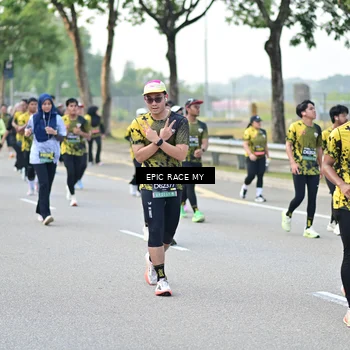 Runner Photo 6524459