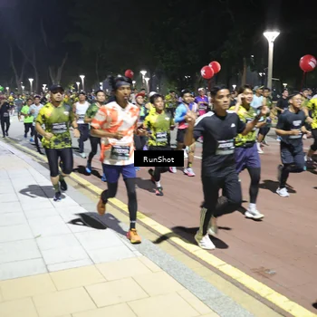 Runner Photo 6524470