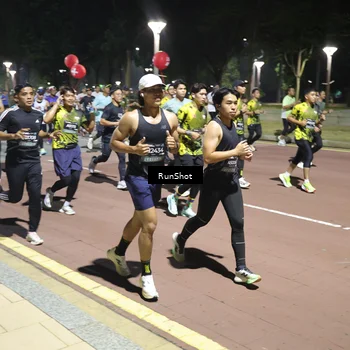 Runner Photo 6524475