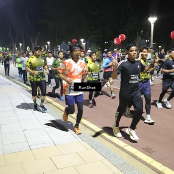 Runner Photo 6524499