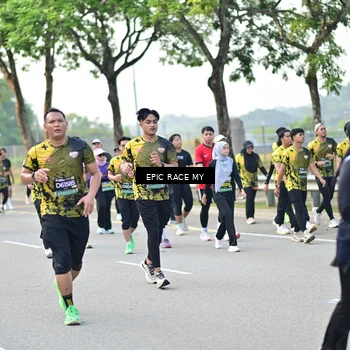 Runner Photo 6524635
