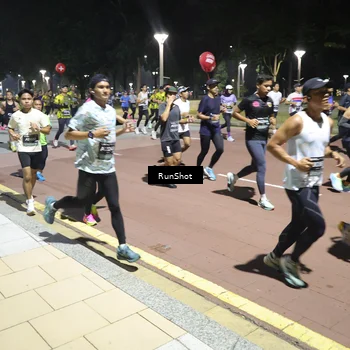 Runner Photo 6524641