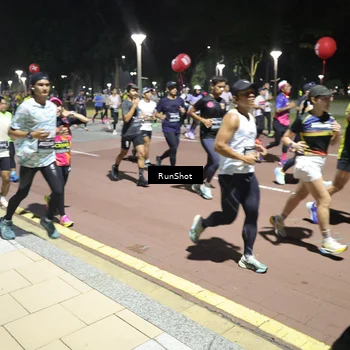 Runner Photo 6524656