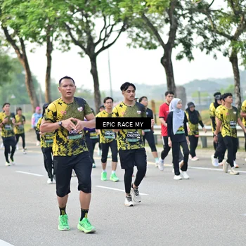 Runner Photo 6524663