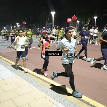 Runner Photo 6524676