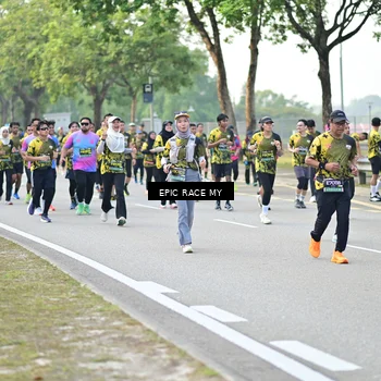 Runner Photo 6524677