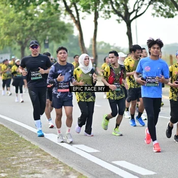 Runner Photo 6524697